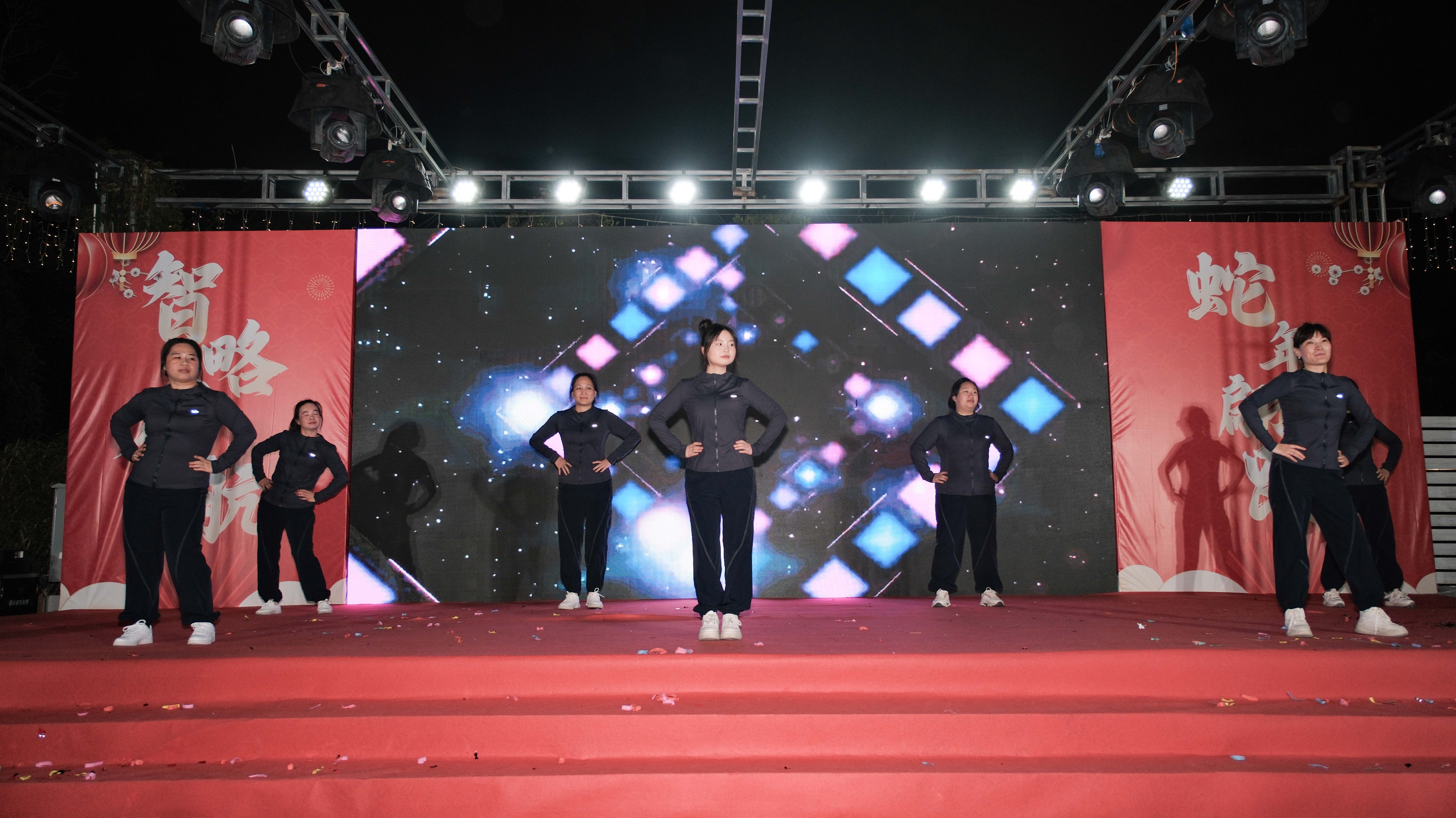 久信達科技2024年年會圓滿落幕：感恩同行，共創(chuàng)環(huán)保新未來，乘風破浪，夢想起航(圖10)